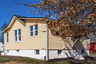 2410 Marion Ave, Zanesville, OH 43701 - Photo 11