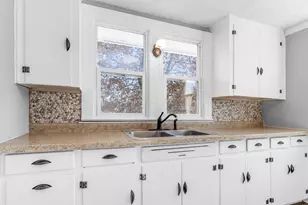 2410 Marion Ave, Zanesville, OH 43701 - Photo 3