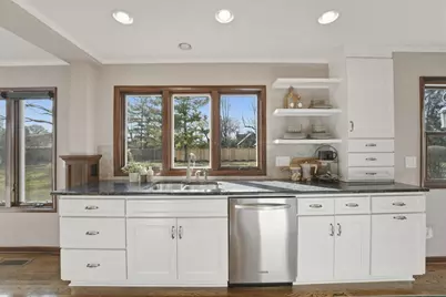 2585 Westmont Boulevard, Upper Arlington, OH 43221 - Photo 9