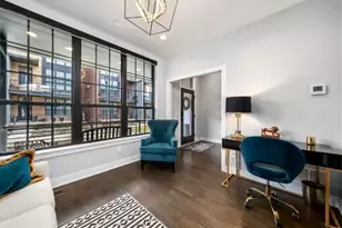 281 Neruda Ave, Columbus, OH 43215 - Photo 5