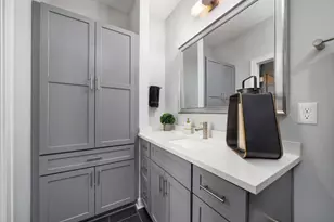 281 Neruda Ave, Columbus, OH 43215 - Photo 7