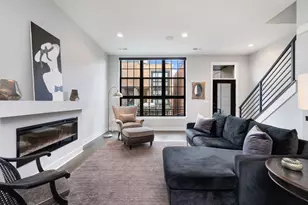 281 Neruda Ave, Columbus, OH 43215 - Photo 13