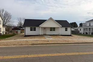 165 W 3rd St, Frazeysburg, OH 43822 - Photo 1