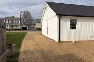 165 W 3rd St, Frazeysburg, OH 43822 - Photo 25