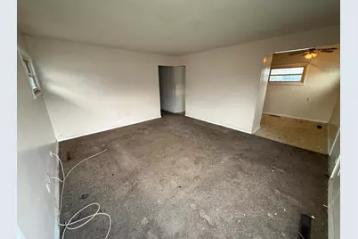 2271 Century Drive, Columbus, OH 43211 - Photo 3