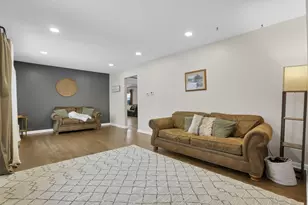 236 Elm Dr NE, Newark, OH 43055 - Photo 3