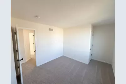 675 Scioto Meadows Boulevard, Grove City, OH 43123 - Photo 11