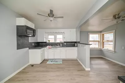 317 E Rensselaer Street, Bucyrus, OH 44820 - Photo 13