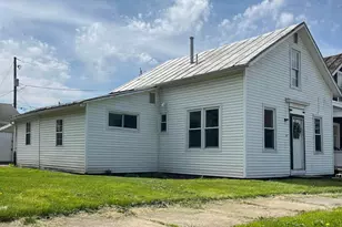 317 E Rensselaer St, Bucyrus, OH 44820 - Photo 3