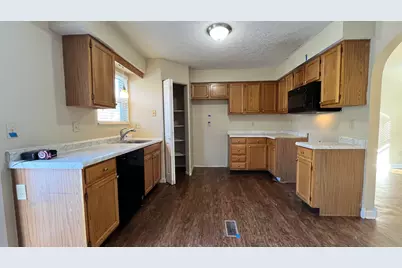 108 Camden Lane, Delaware, OH 43015 - Photo 7