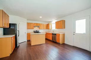 5388 Englecrest Dr, Canal Winchester, OH 43110 - Photo 3