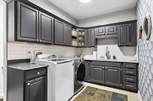 2946 Lewis Center Rd, Lewis Center, OH 43035 - Photo 37