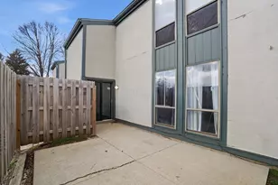 1094 Merrimar Cir S, Columbus, OH 43220 - Photo 35