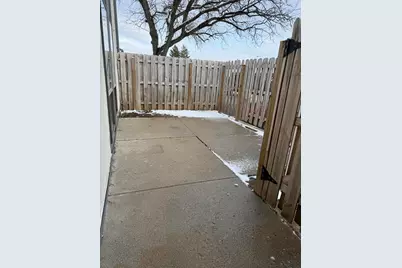 1094 Merrimar Circle S #A, Columbus, OH 43220 - Photo 5