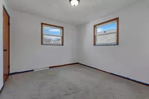 1113 E Locust St, Lancaster, OH 43130 - Photo 5