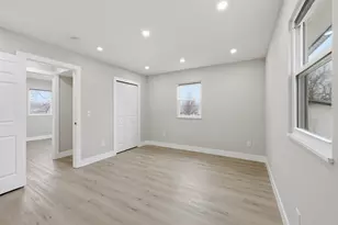 299 Lombard Rd, Columbus, OH 43228 - Photo 21