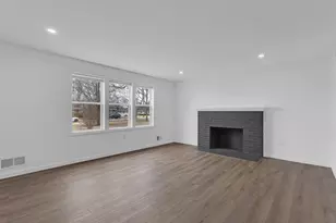 4534 N Fairgreen Dr, Dayton, OH 45416 - Photo 7