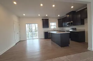 5962 Abernathy Ln, Columbus, OH 43232 - Photo 7