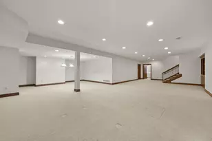 3414 Loire Ln, Columbus, OH 43221 - Photo 33