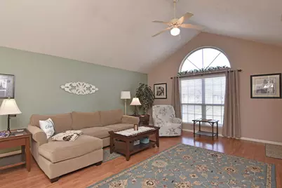 2476 Meadow Glade Drive, Hilliard, OH 43026 - Photo 5