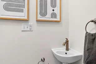 805 Gladden Rd, Columbus, OH 43212 - Photo 19