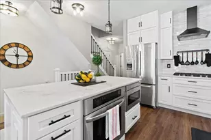 7542 Deer Valley Crossing, Powell, OH 43065 - Photo 9