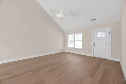 202 Cumberland Meadows Circle, Hebron, OH 43025 - Photo 5