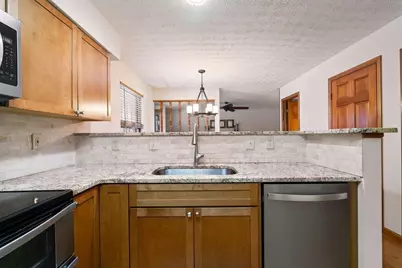 3846 River Pl Court, Columbus, OH 43221 - Photo 15