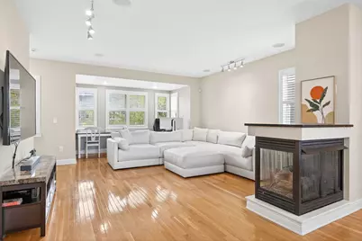 1395 Upper Green Circle, Columbus, OH 43212 - Photo 3