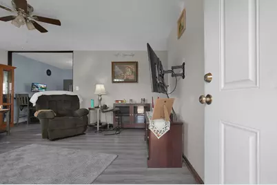 3851 Wade Road, Columbus, OH 43232 - Photo 5