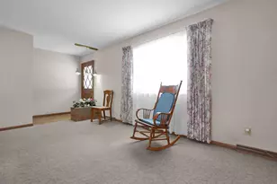 10468 Loches Rd, Saint Louisville, OH 43071 - Photo 5