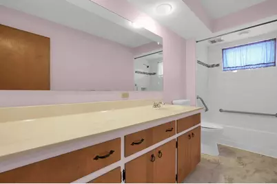 10468 Loches Road, Saint Louisville, OH 43071 - Photo 19