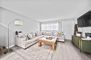 1862 Argyle Dr, Columbus, OH 43219 - Photo 13