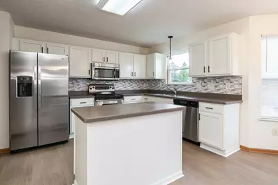 2378 Myrtle Valley Drive, Columbus, OH 43228 - Photo 3