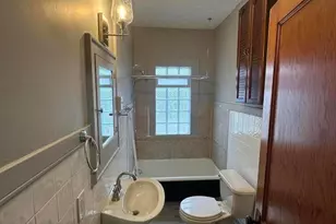 890 E Livingston Ave, Columbus, OH 43205 - Photo 3