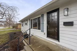 3887 Evans Dr, Grove City, OH 43123 - Photo 3