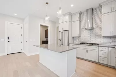 2867 Kobuk Drive #302, Columbus, OH 43228 - Photo 3