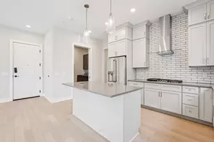 2867 Kobuk Dr, Columbus, OH 43228 - Photo 3