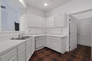 2500 Swan Dr, Grove City, OH 43123 - Photo 9