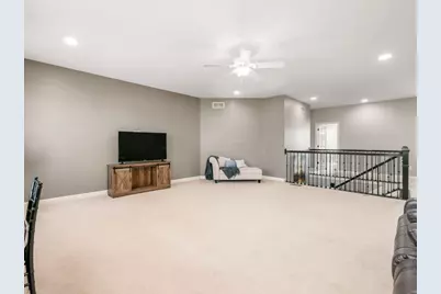 166 Split Log, Delaware, OH 43015 - Photo 27