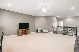 166 Split Log, Delaware, OH 43015 - Photo 27