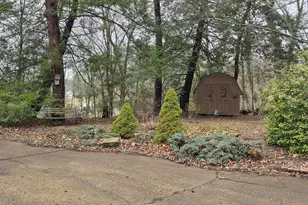 621 N Walnut Dr, Logan, OH 43138 - Photo 23