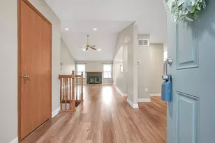 2048 Mayflower Cir, Grove City, OH 43123 - Photo 5