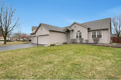 2048 Mayflower Circle, Grove City, OH 43123 - Photo 3