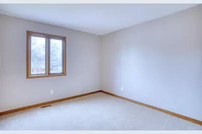687 E College Avenue, Westerville, OH 43081 - Photo 29