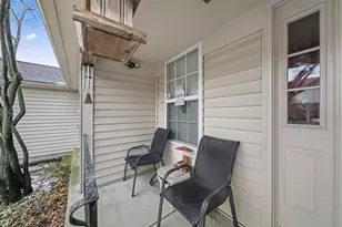 2515 Dahlia Way, Columbus, OH 43235 - Photo 3