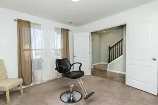 7541 Twisted Bark Dr, Canal Winchester, OH 43110 - Photo 13