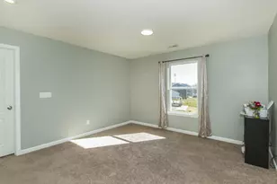 7541 Twisted Bark Dr, Canal Winchester, OH 43110 - Photo 15