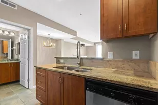 112 E Mound St, Columbus, OH 43215 - Photo 15