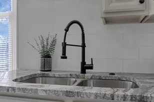 269 S 18th St, Columbus, OH 43205 - Photo 15